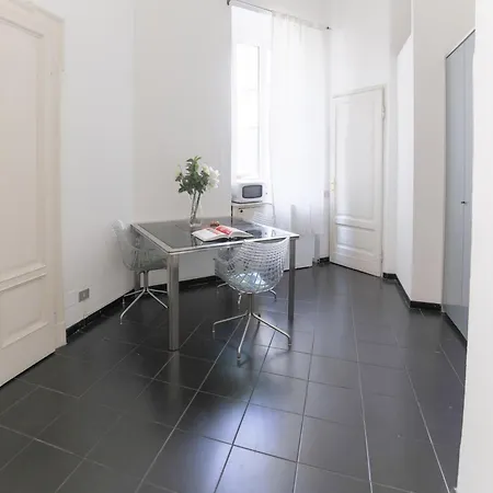 Central Flat - Boccaccio 7 شقة *